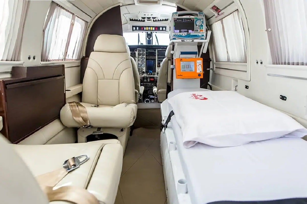 Quais são os equipamentos obrigatórios em uma Aero Ambulância?