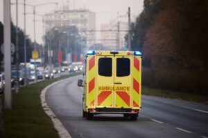 Acidentes de Carros exigem resgates emergenciais