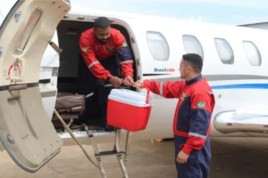 Equioe da Brasil Vida efetuando transporte de órgãos